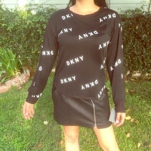 DKNY Black and white long sleeve